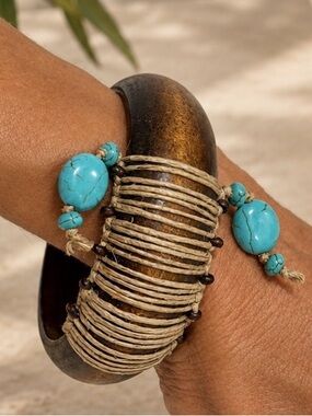 NWT Boho Turquoise Bead Bracelet Bangle. Wood with Natural Hemp Cord Wrap